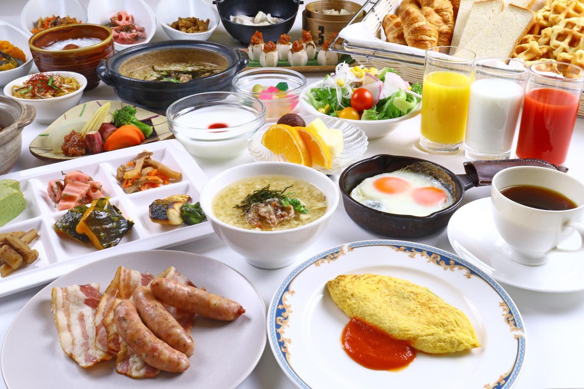 Miyako Hotel Gifu Nagaragawa מראה חיצוני תמונה A Japanese breakfast