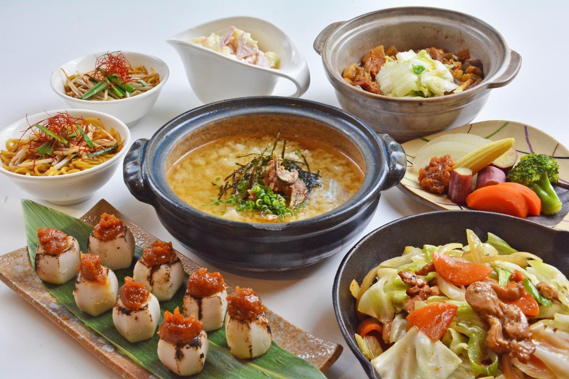 Miyako Hotel Gifu Nagaragawa מראה חיצוני תמונה A selection of Chinese cuisine