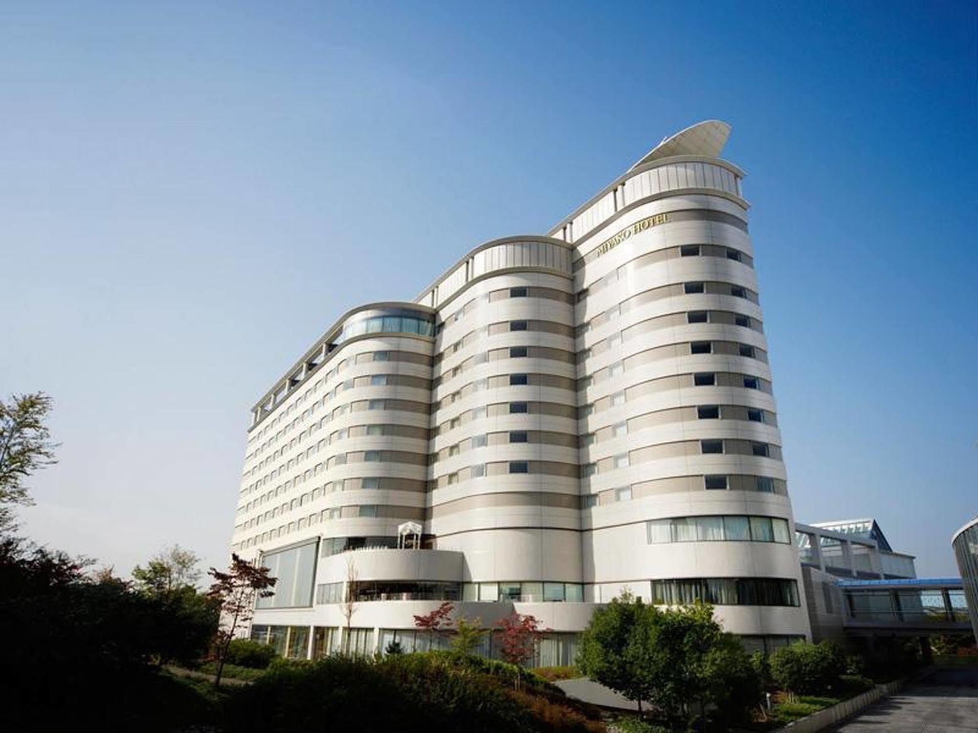 Miyako Hotel Gifu Nagaragawa מראה חיצוני תמונה The University Hospital of South Manchester