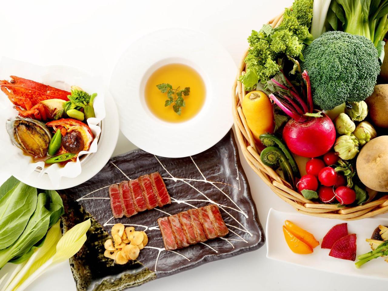 Miyako Hotel Gifu Nagaragawa מראה חיצוני תמונה A selection of food